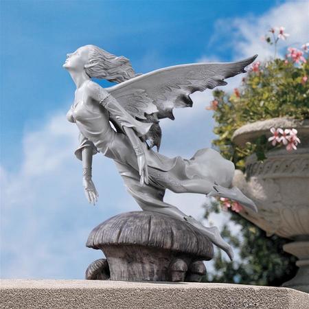 DESIGN TOSCANO Enchanted Flight of the Garden Fairy Statue CL5880